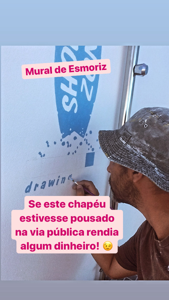 "Esmoriz Mural. If this hat was on the public highway it would make some money!"
